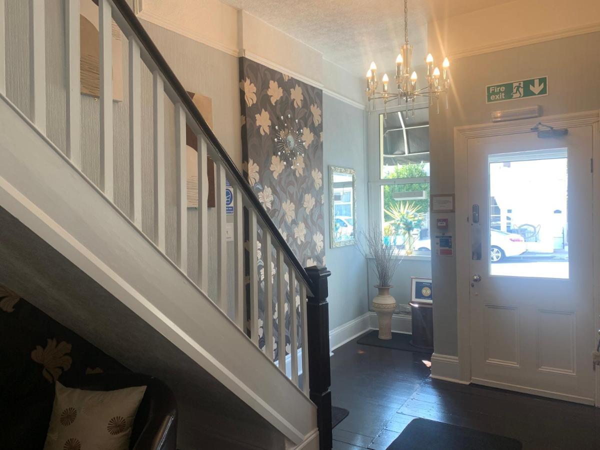 Arran Lodge B&B Торки Экстерьер фото