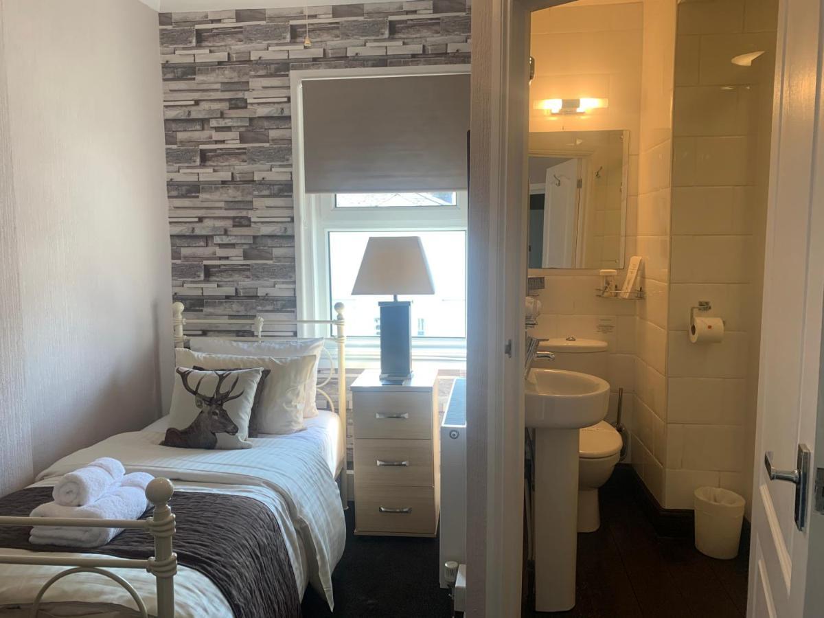 Arran Lodge B&B Торки Экстерьер фото